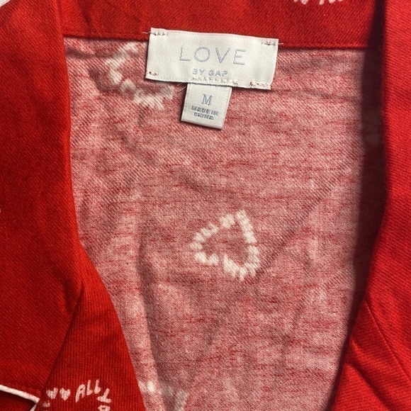 NWT GAP VALENTINES PAJAMA TOP SIZE M - Picture 3 of 6